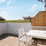 Three-Bedroom Holiday home in Rømø 47 *