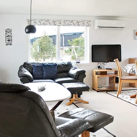 Three-Bedroom Holiday home in Rømø 47 Feriehus *