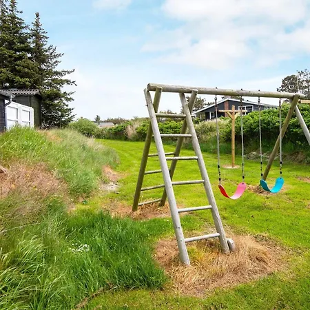 Feriehus Three-Bedroom Holiday home in Rømø 47 Bolilmark